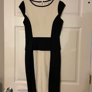 Professional dress with ruffle at the waist*